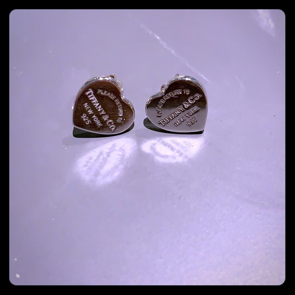 Tiffany & Co. heart “return to Tiffany” earrings